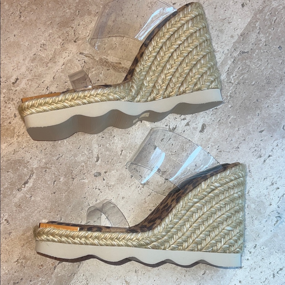 Good American Clear Strap Leopard Gold Trim Raffia Wedges 8.5 - Picture 3 of 5